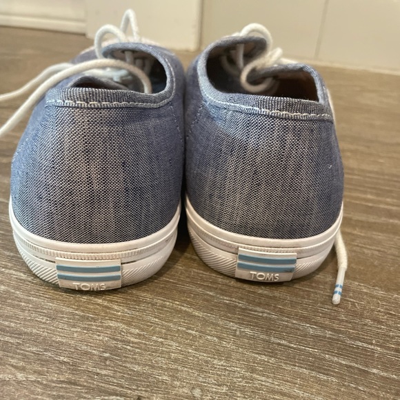 Toms size 9.5 - Picture 3 of 4